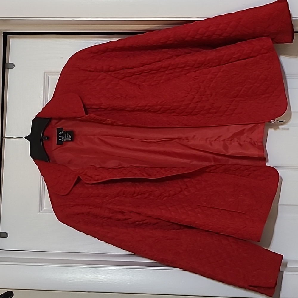 Clothes - Picture 2 of 3